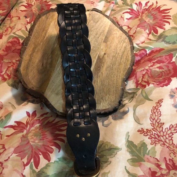 GAP Size Medium Woven Black Leather Belt BRASS Hardware & - Picture 9 of 16